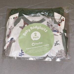 Brand new soft PatPat Baby Bodysuit 2-Pack - Olive Green & White Dino Print